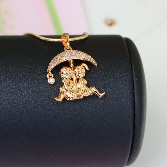 "Adorable Couple Under Umbrella Rose Gold Pendant, XPPT1316 - Picture 2 of 12